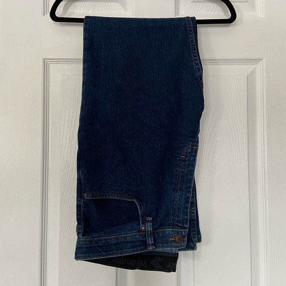 Men’s Wrangler Jeans (34x32) - Picture 2 of 2